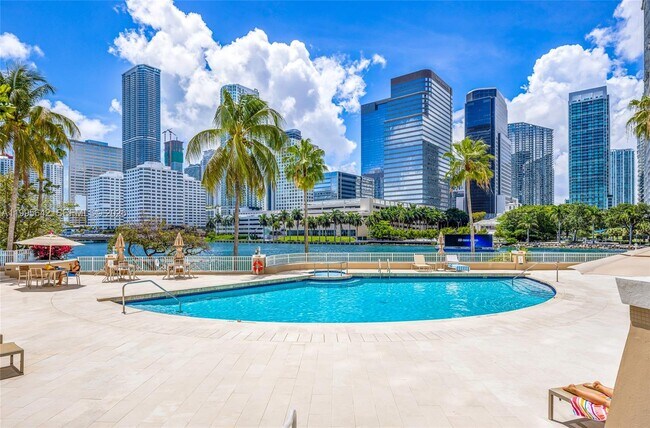 Building Photo - 701 Brickell Key Blvd