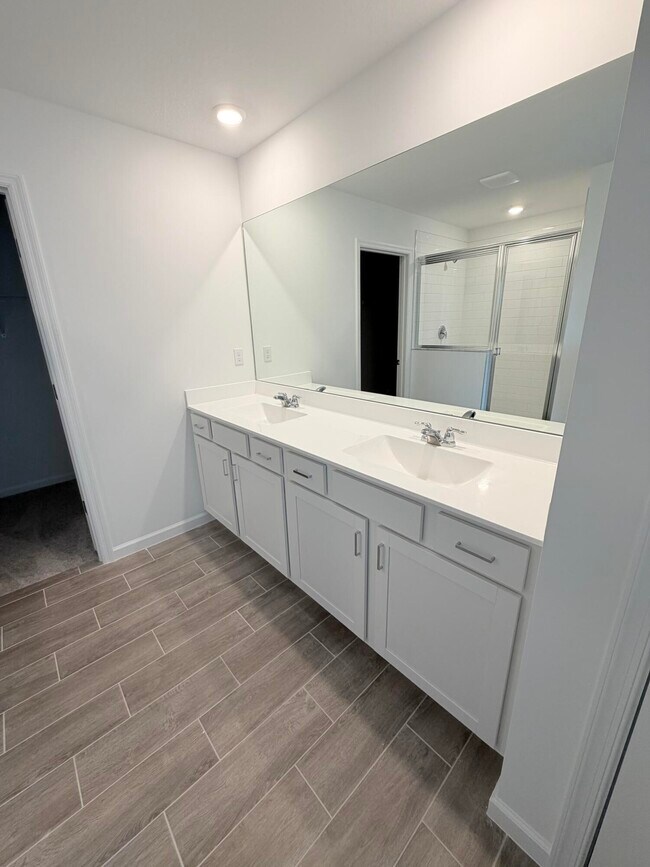Building Photo - 2907 Spanish Cedar Pl