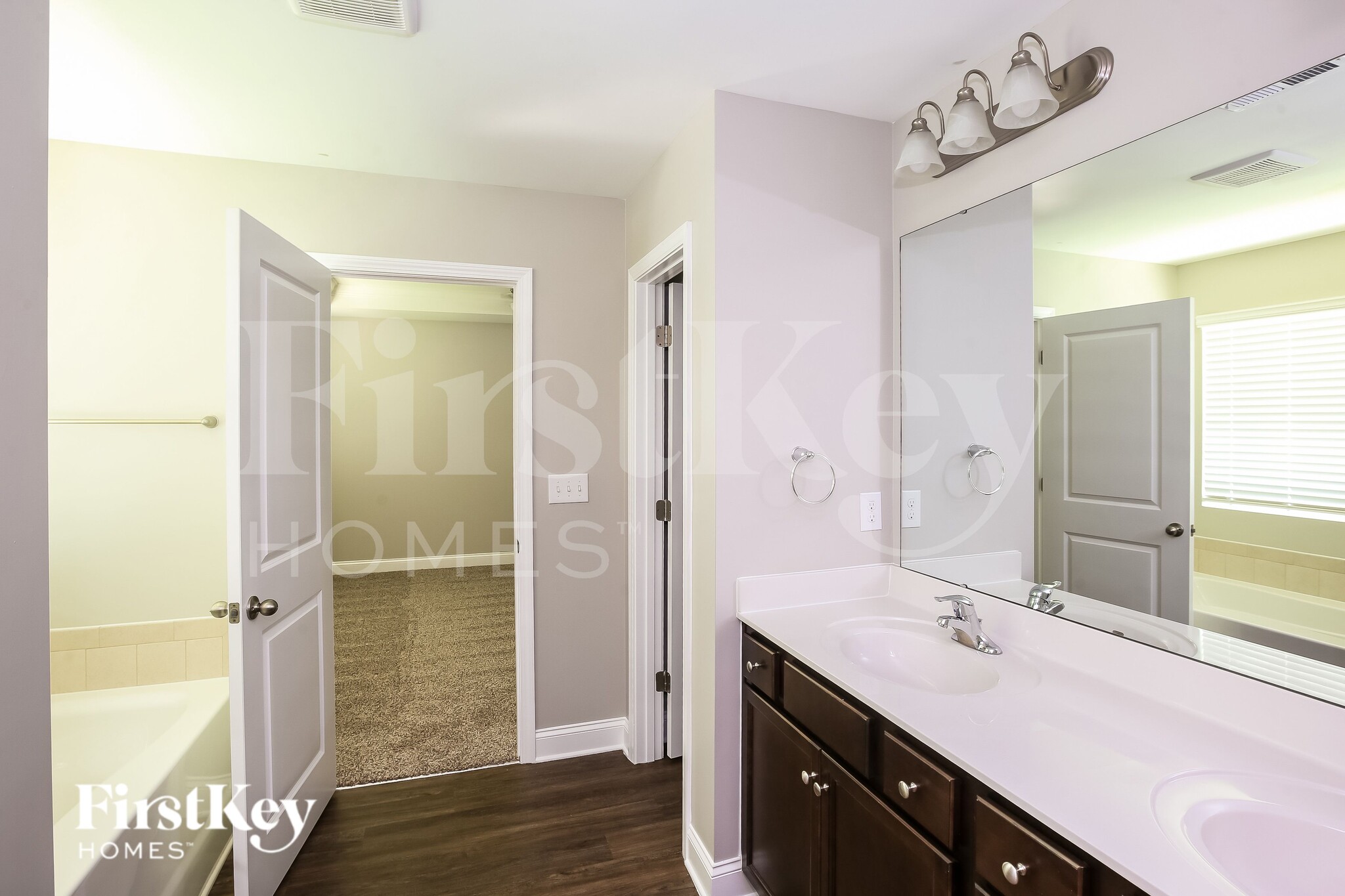 Building Photo - 9520 Blue Knoll Ct