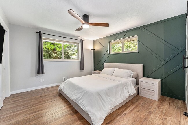 Building Photo - $500 OFF RENT!!!! STUNNING 5BD/3BA Home in...