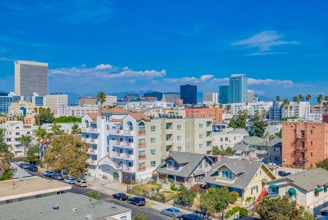 Building Photo - Prime Koreatown Brand New 2 Story Loft Style Unit! 6 Weeks Free Rent Concession