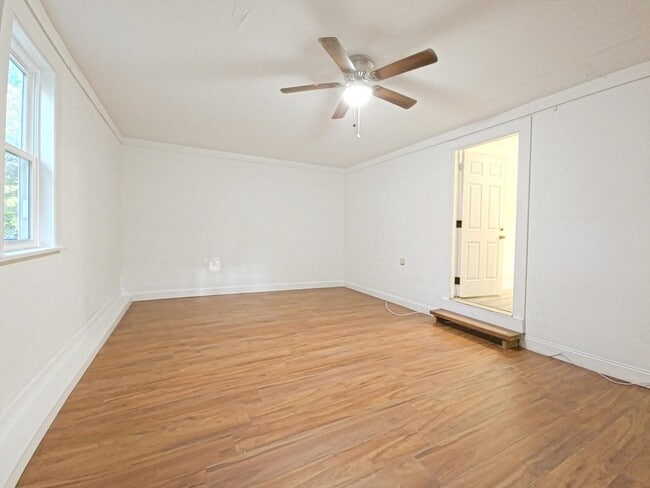 Building Photo - 253 Sudbury Ln