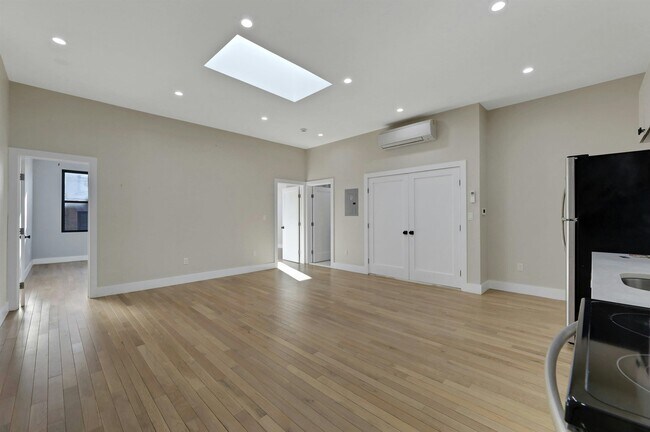 Building Photo - 3605 Bergenline Ave