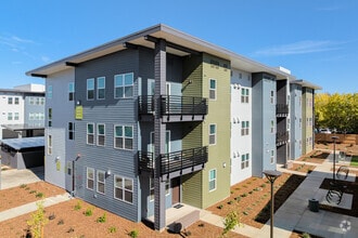 Building Photo - Bar Triangle