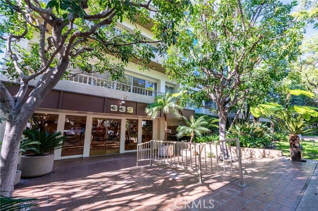 Building Photo - 339 N Palm Dr