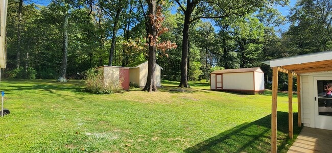 Building Photo - 1121 Nemeth Rd