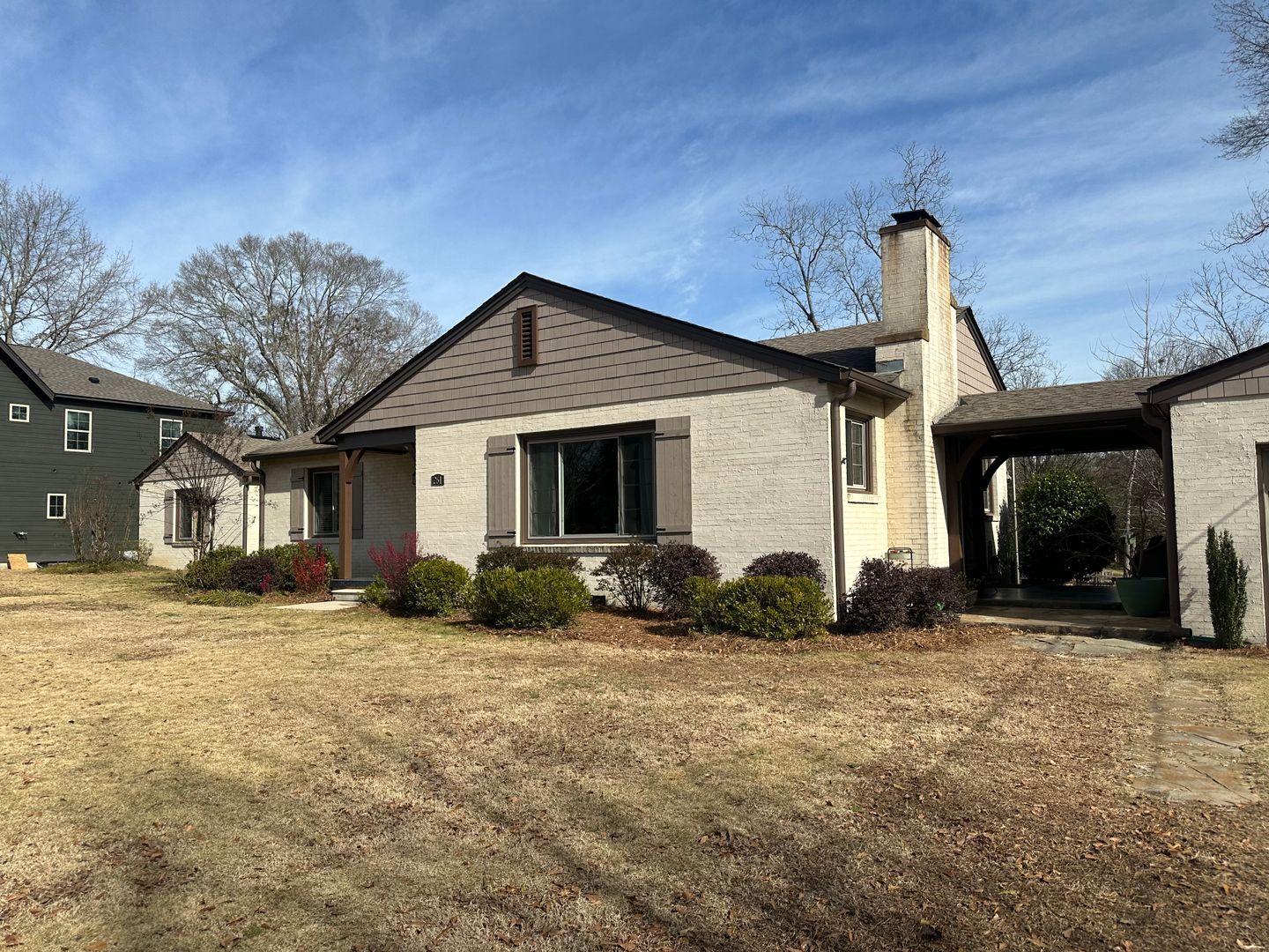 Building Photo - Gorgeous and updated home in Heart of Auburn