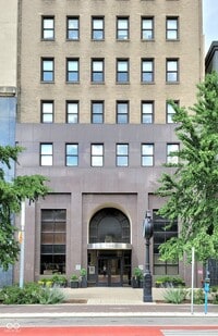 Building Photo - 110 E Washington St
