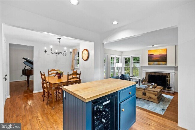 Building Photo - 2085 Cobblestone Ln