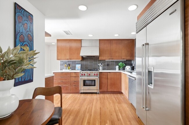 Building Photo - 3772 San Rafael Ave