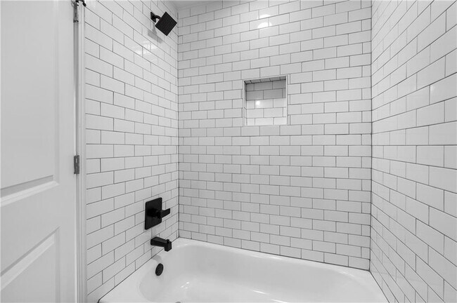 Building Photo - 360 Ponce De Leon Ave NE