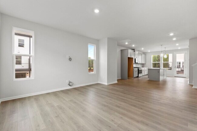 Building Photo - 1408 Blanche St