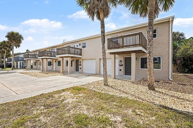 Building Photo - 1280 SR-A1A Unit D