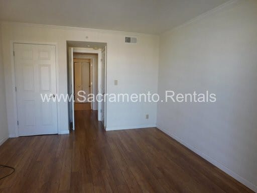 Building Photo - Spacious Updated 2bd/2ba Downtown Condo - Great Location!