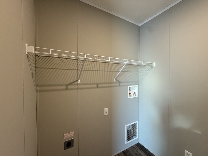 Building Photo - 10610 State Rte 762