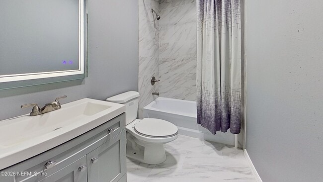 Building Photo - 535 W 59th St
