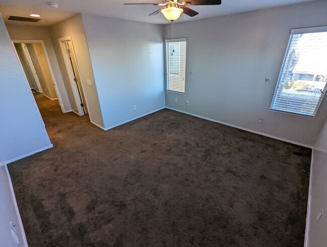 Building Photo - 7760 Floral Fabric Ct