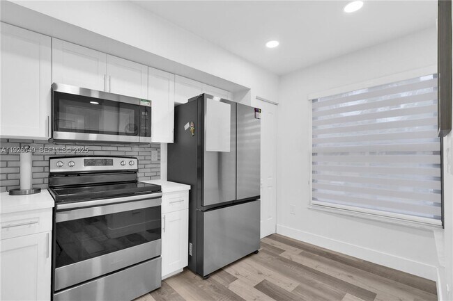 Building Photo - 13028 SW 88th Ln