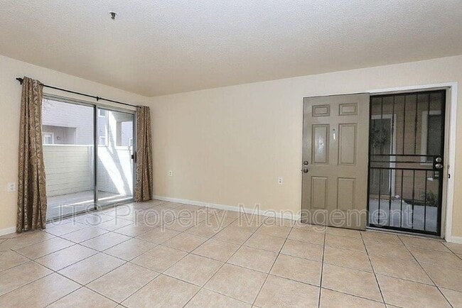Building Photo - 1019 Dornajo Way