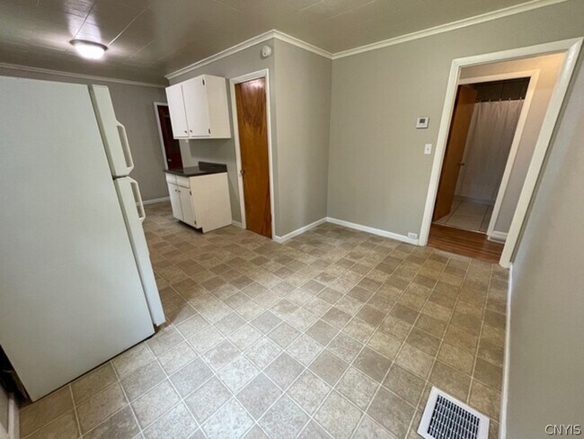 Kitchen, view 2 - 109 Lansdale Rd