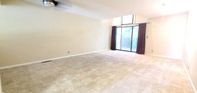 Building Photo - Condo in the heart of Billings