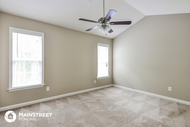 Building Photo - 331 Norwood Dr