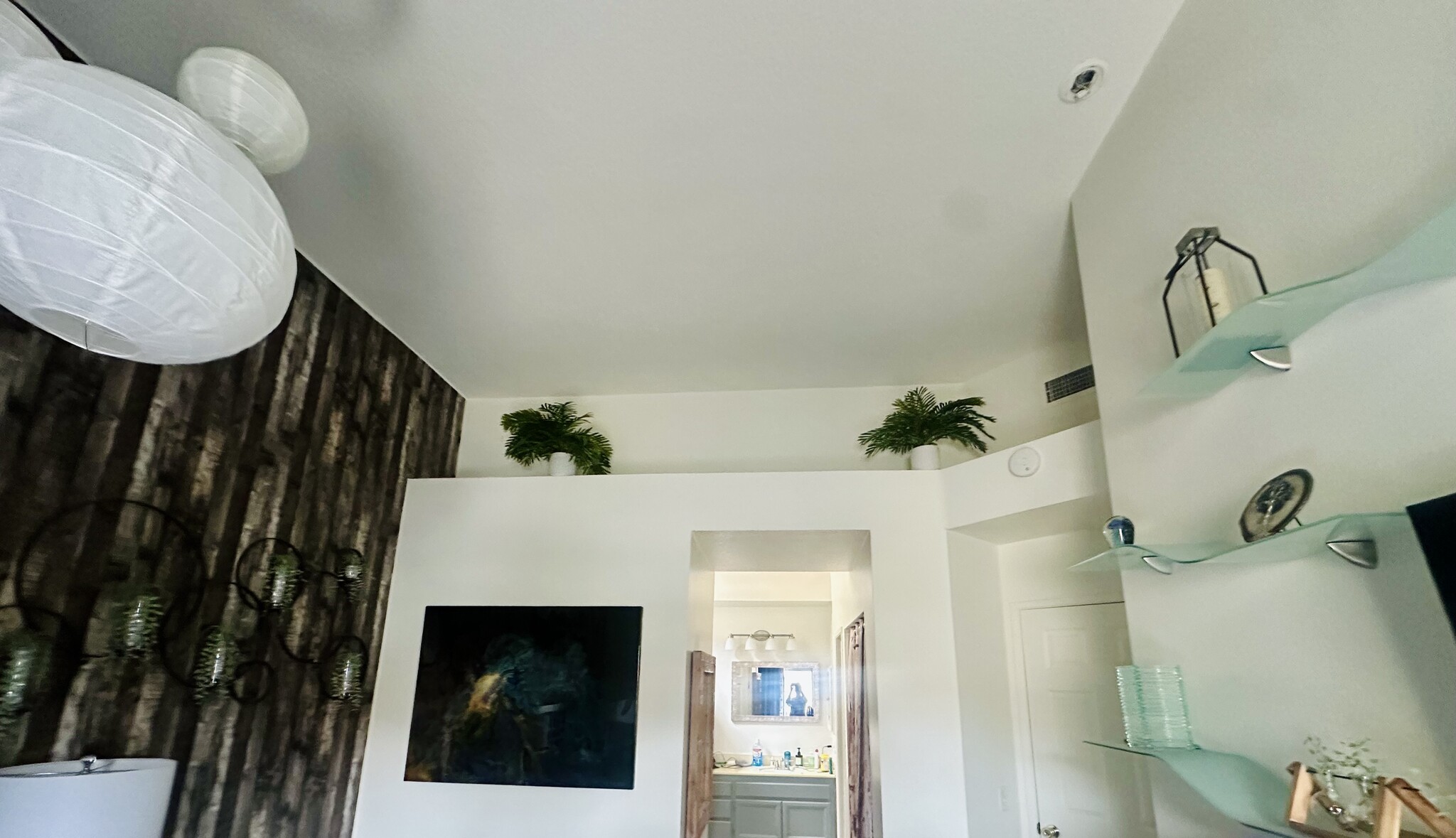 Building Photo - 25072 Leucadia St