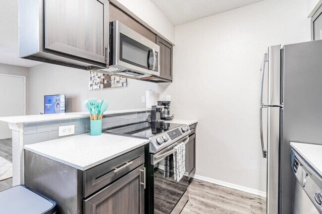 Building Photo - 3501 S 1st St