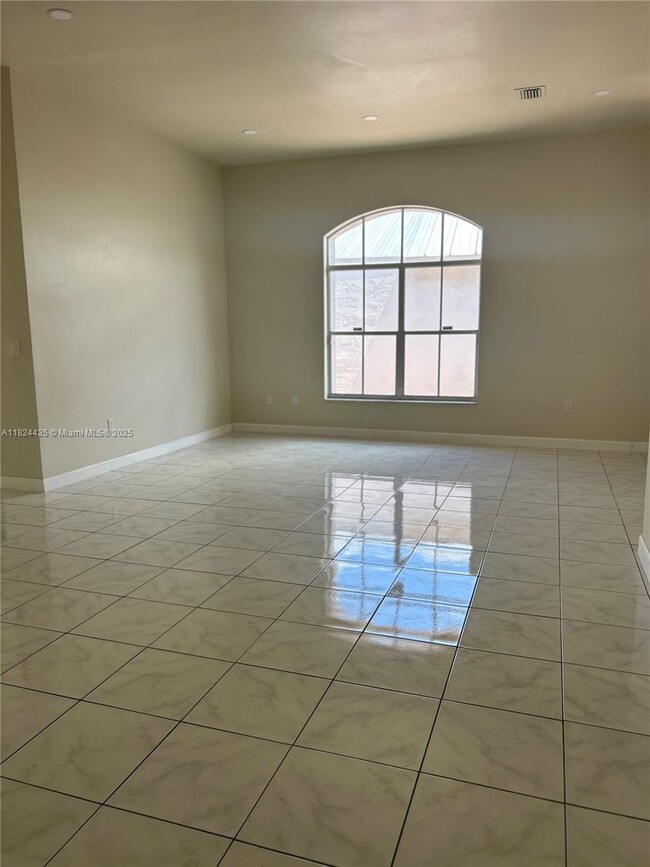 Building Photo - 1107 NW 132nd Ct
