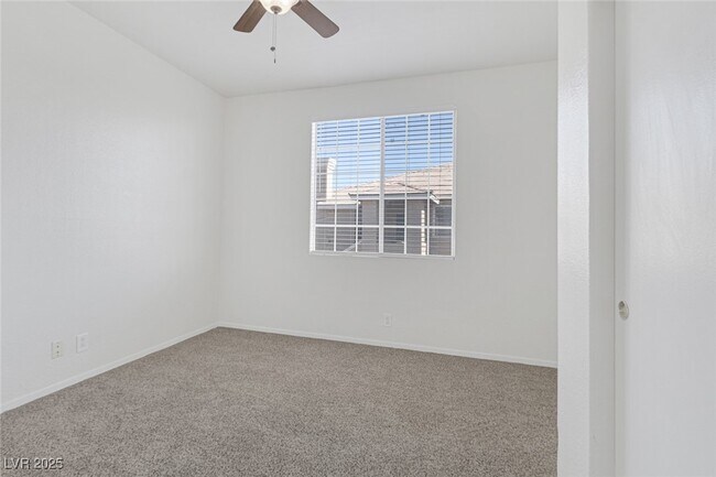 Building Photo - 9901 Trailwood Dr