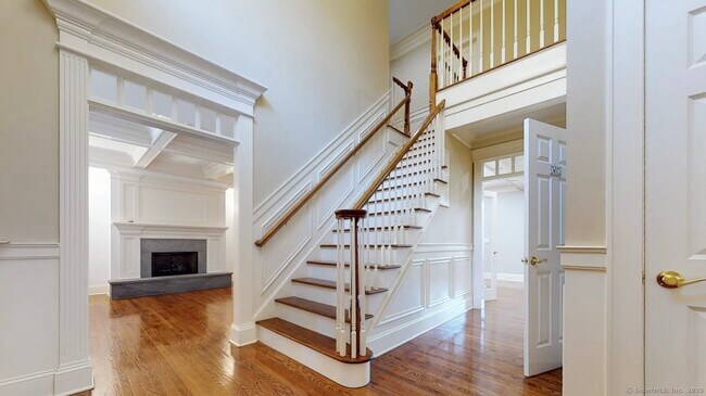 Building Photo - 59 Crescent Rd