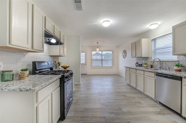Building Photo - 9926 Myrtle Field Ln