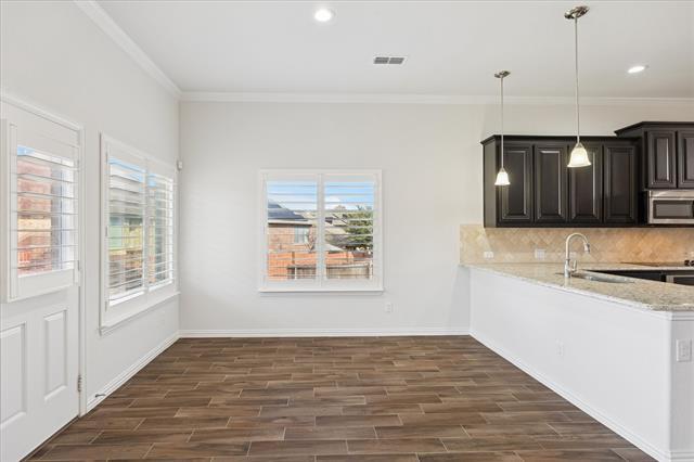 Building Photo - 5805 Canyon Oaks Ln