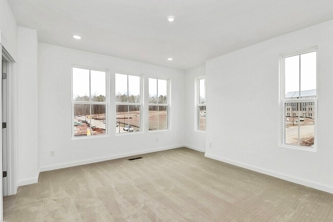 Building Photo - 7009 Westrow Ave