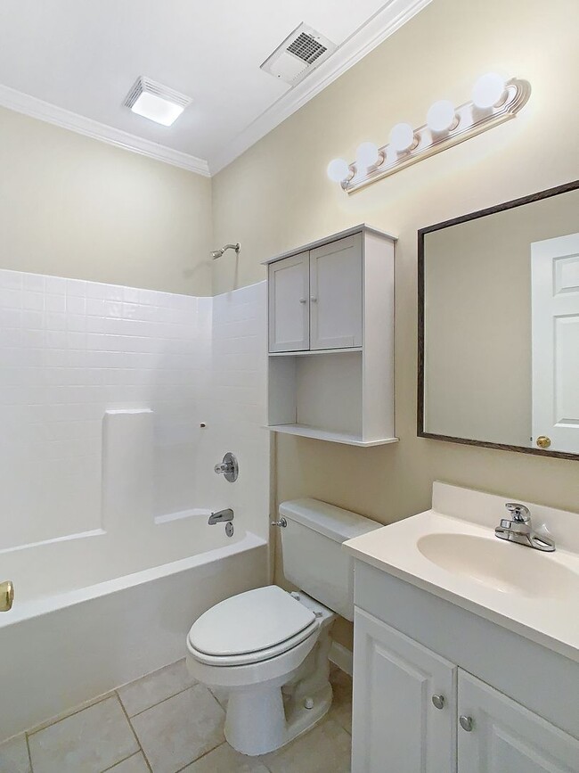 Building Photo - 2303 22nd St