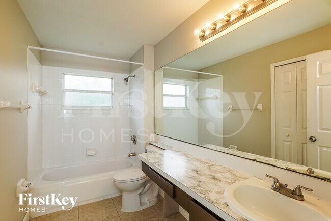 Building Photo - 247 Old Mill Cir