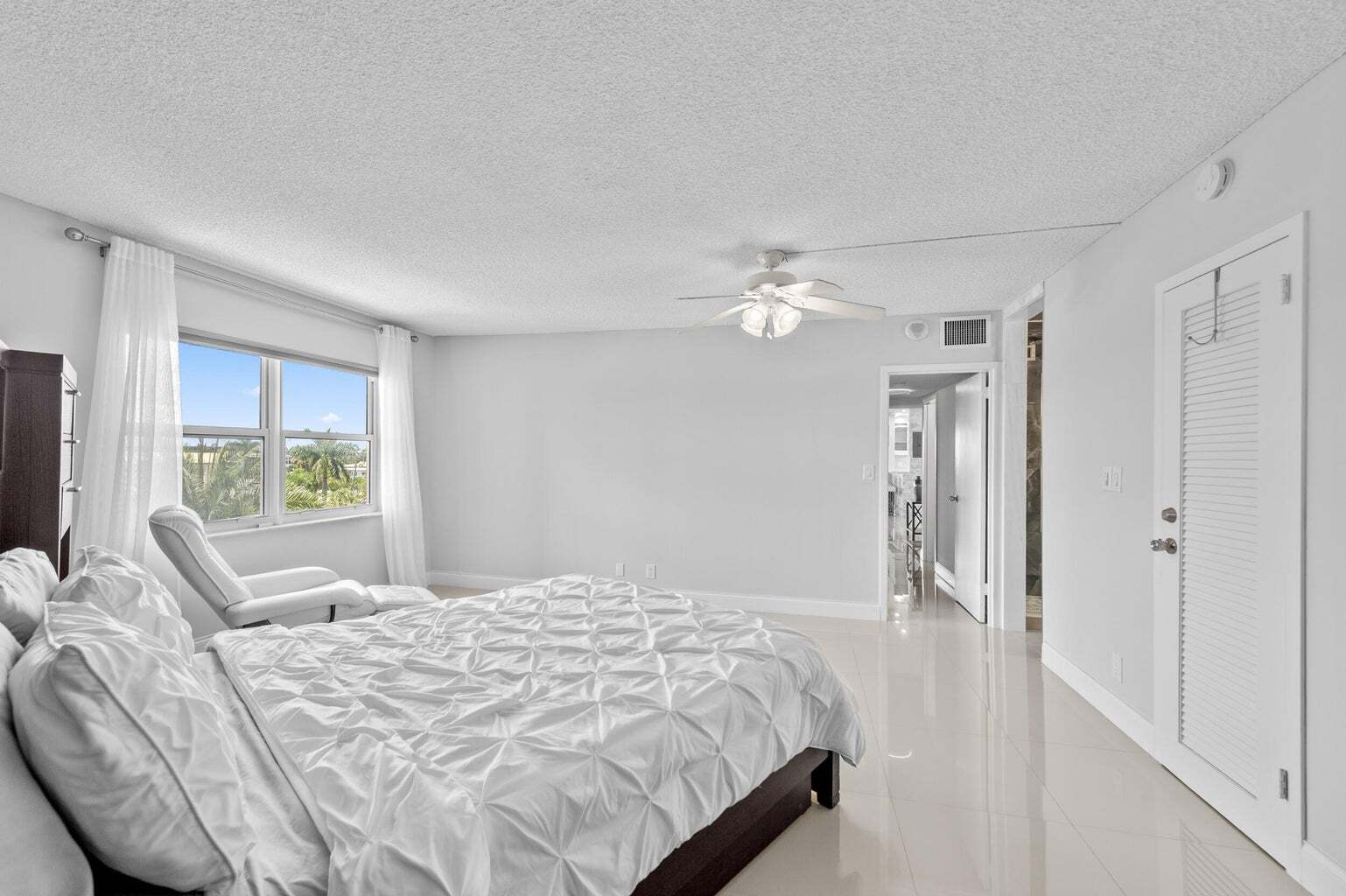 Building Photo - 1200 Hibiscus Ave