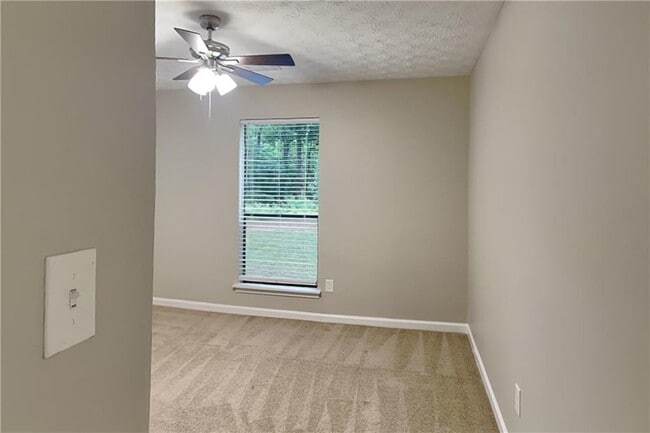Building Photo - 1207 Ridgeside Dr NW