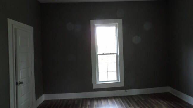 Building Photo - 115 Ryan Dr