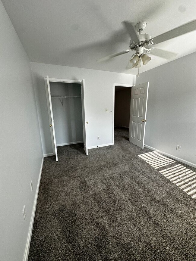 Building Photo - 1643 Wood Song Ln