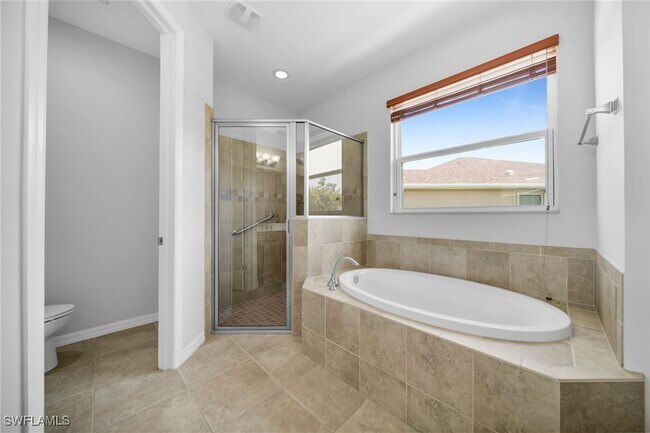 Building Photo - 271 Destiny Cir