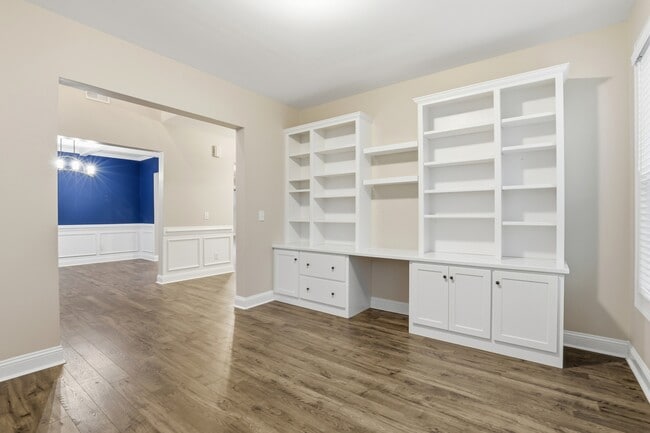 Building Photo - 107 Salmon Ln