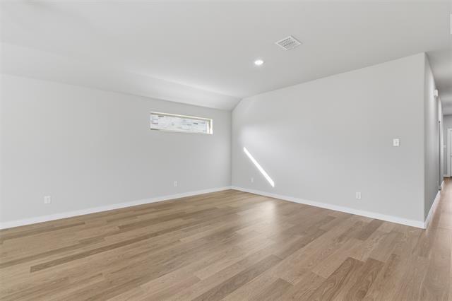 Building Photo - 607 Whispering Winds Trl