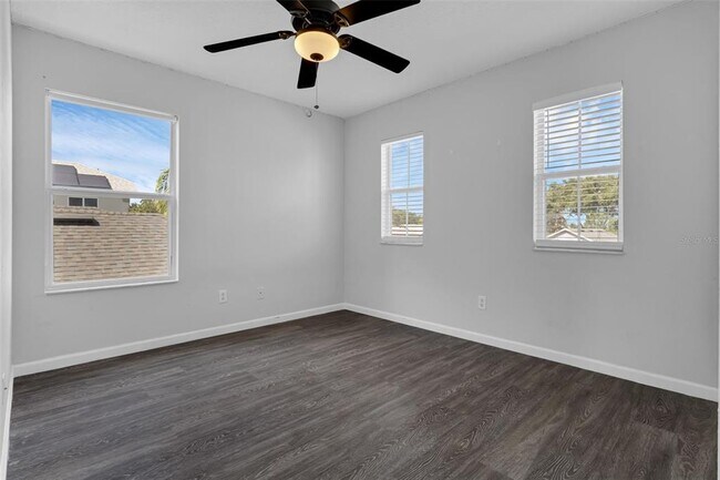Building Photo - 1225 Greenley Ave