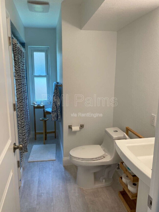 Building Photo - 791 Terrace Rd