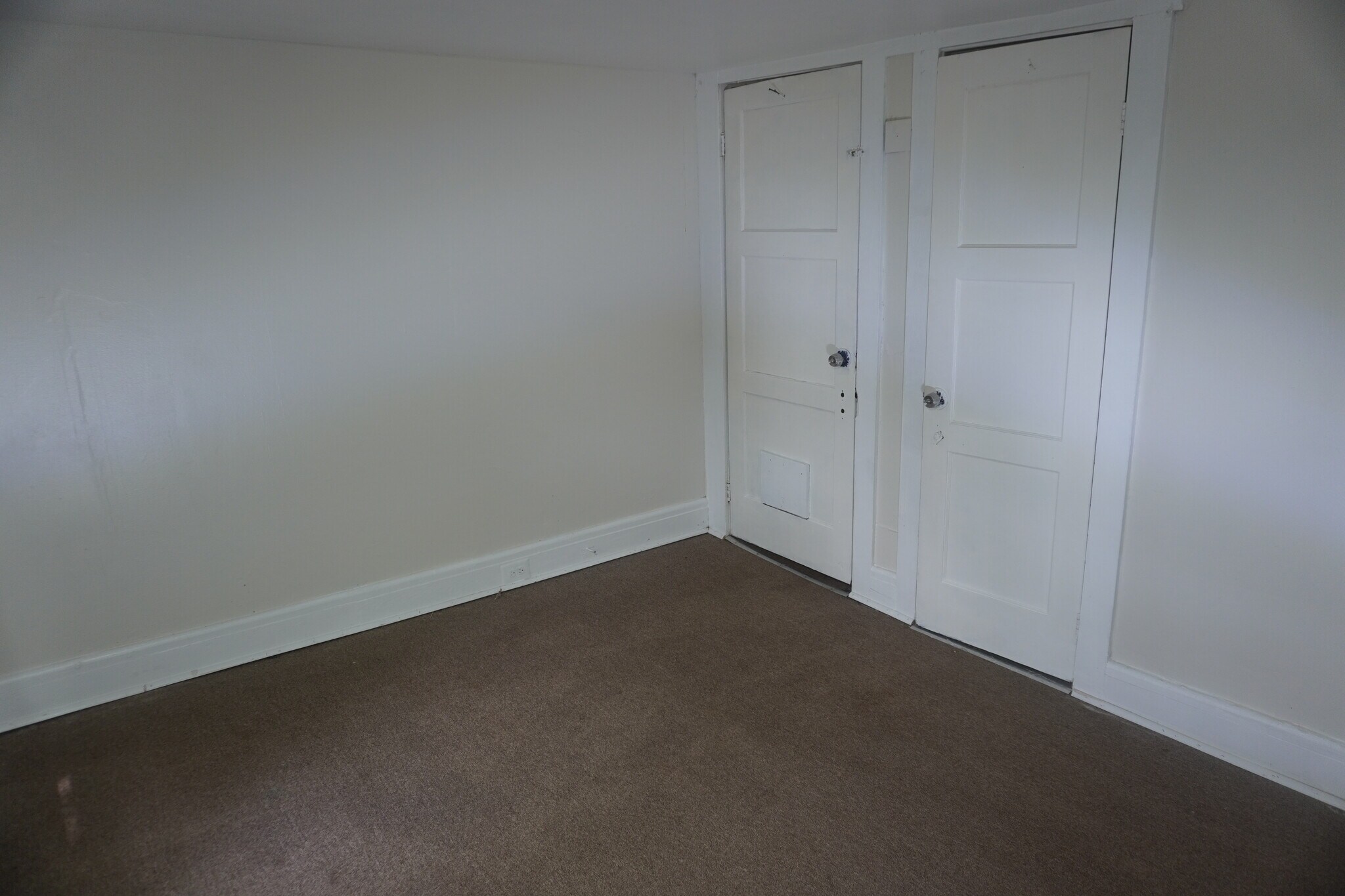 Building Photo - 2214 Vandermast Ln