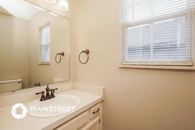 Building Photo - 4019 Farmingham Woods Dr