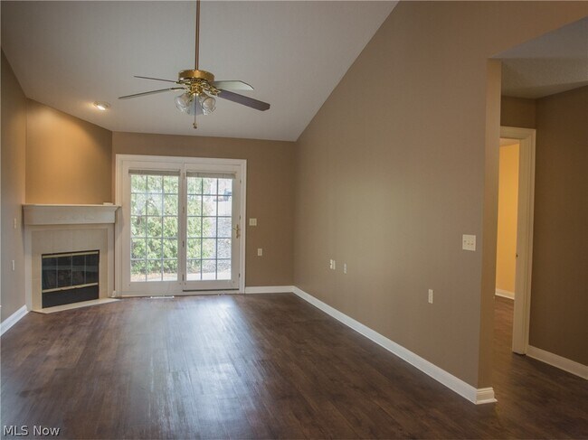 Building Photo - 9647 Market St