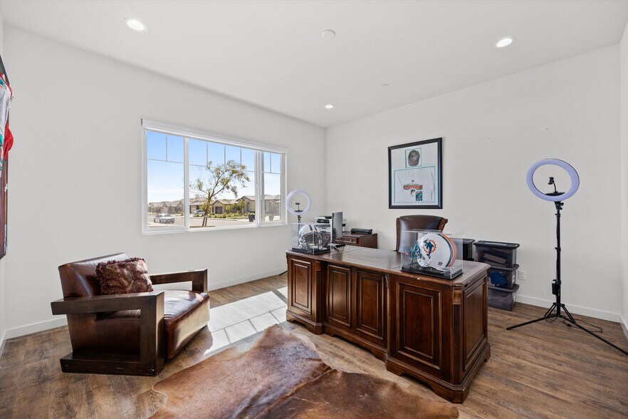 Building Photo - 815 Gilsum Ct