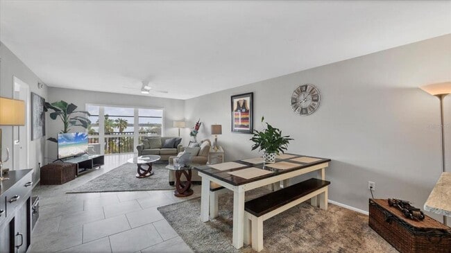 Building Photo - 8625 Midnight Pass Rd